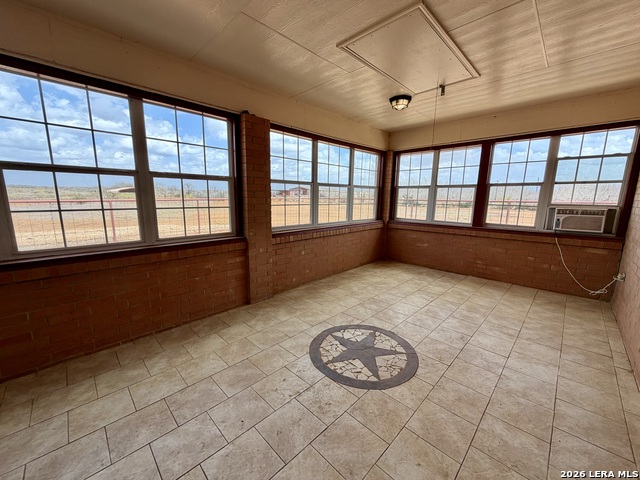 Image 18 of 41 For 1550 County Road 300