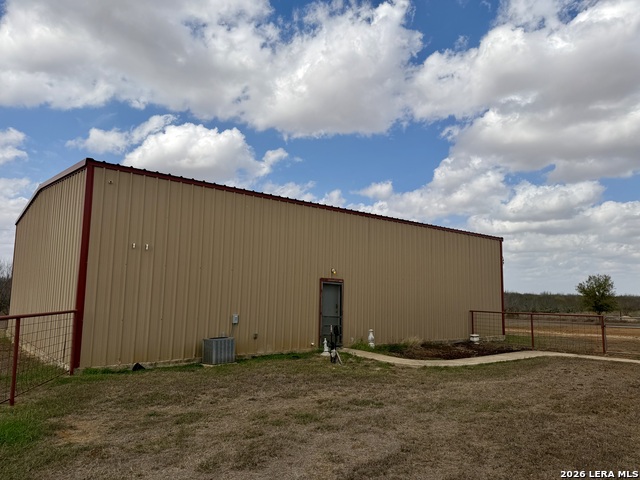 Image 6 of 41 For 1550 County Road 300