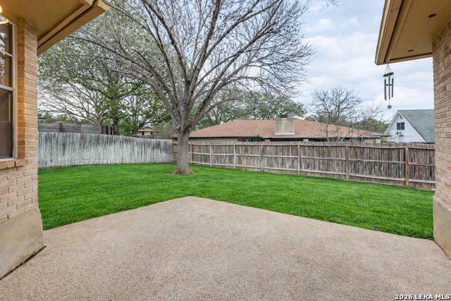 Image 20 of 23 For 2011 Broken Oak