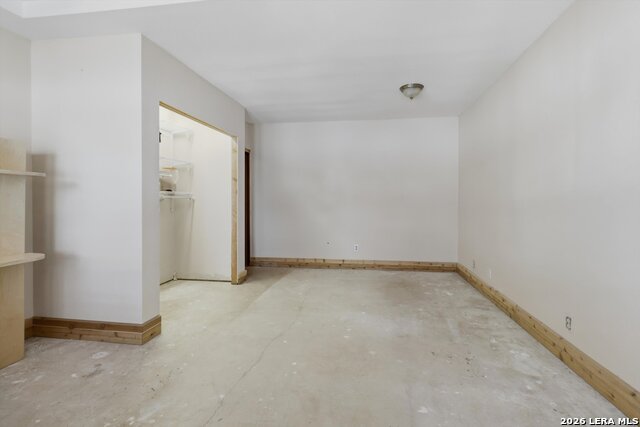 Image 11 of 30 For 570 Rimrock Pass