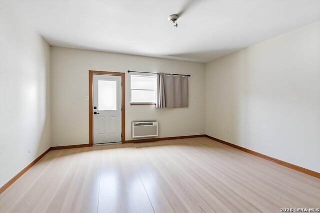 Image 8 of 30 For 570 Rimrock Pass