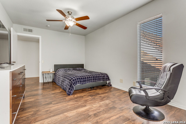 Image 19 of 26 For 12010 Mission Trace