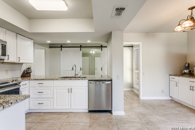 Image 6 of 26 For 12010 Mission Trace