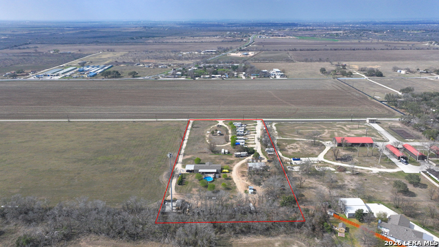 Listing photo id 8 for 501, 505 & 509 Lakeview