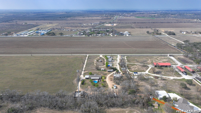 Listing photo id 9 for 501, 505 & 509 Lakeview