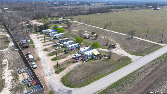 Listing photo id 12 for 501, 505 & 509 Lakeview