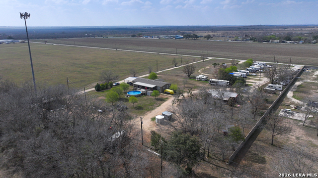 Listing photo id 15 for 501, 505 & 509 Lakeview