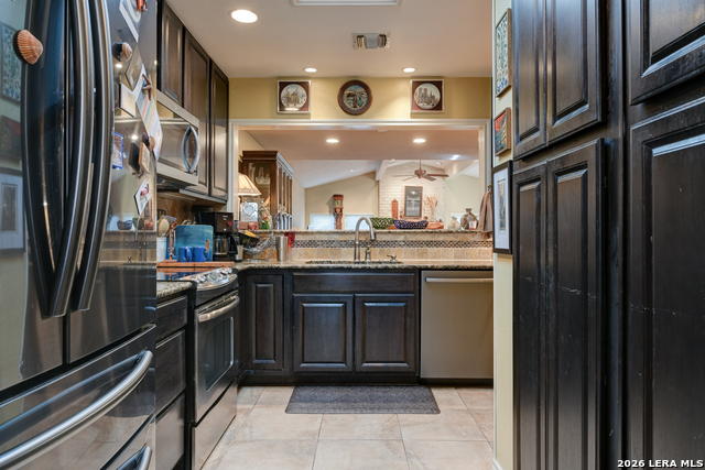 Image 13 of 50 For 11710 Whisper Bow