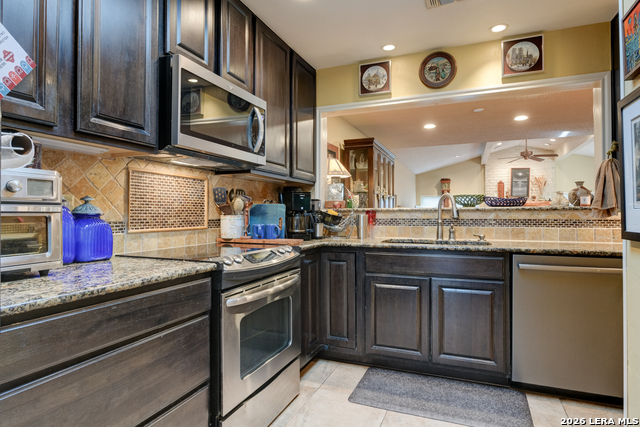 Image 14 of 50 For 11710 Whisper Bow