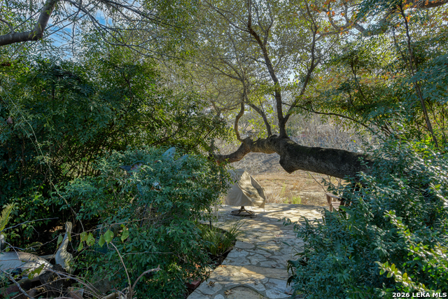 Image 28 of 50 For 11710 Whisper Bow