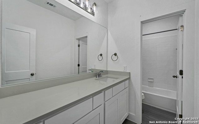 Listing photo id 20 for 1051 Lime Gruene