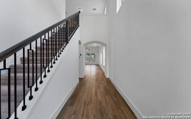 Listing photo id 4 for 1051 Lime Gruene