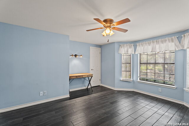 Image 27 of 50 For 505 Spyglass