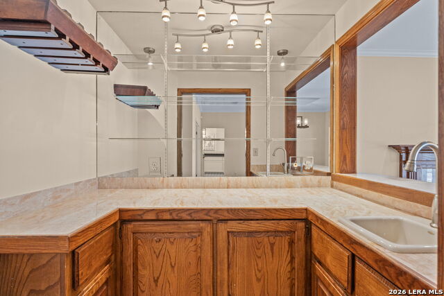 Image 7 of 50 For 505 Spyglass