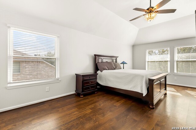 Listing photo id 13 for 2854 Lakehills