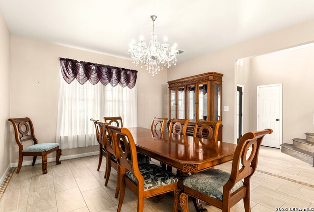 Listing photo id 4 for 2854 Lakehills