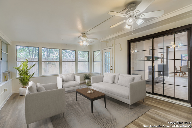 Image 28 of 36 For 520 Marilyn  