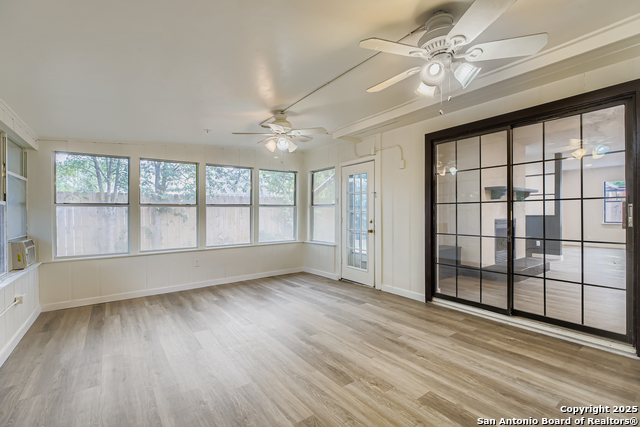 Image 29 of 36 For 520 Marilyn  