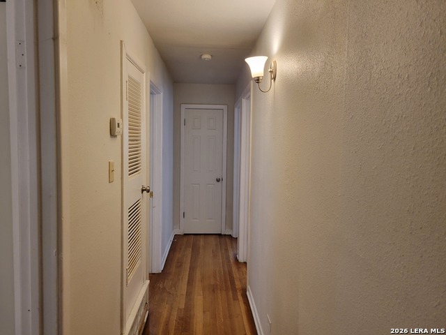 Image 11 of 17 For 558 Adrian  