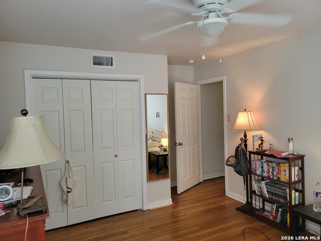 Image 15 of 17 For 558 Adrian  