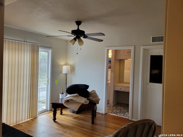 Image 8 of 17 For 558 Adrian  