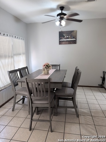 Image 4 of 14 For 5922 Larkmeadow