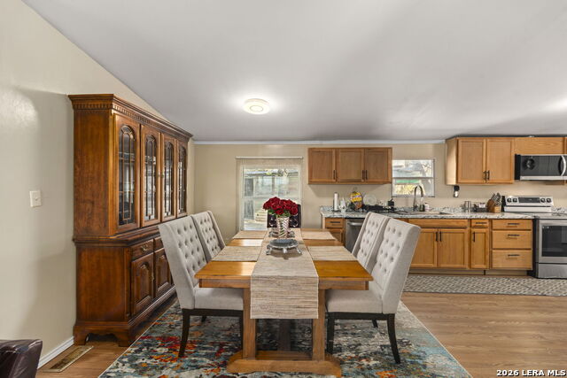 Image 10 of 39 For 397 Ridgeview