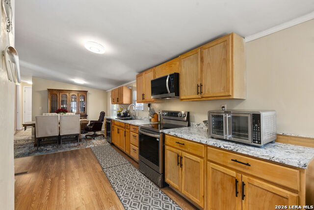 Image 14 of 39 For 397 Ridgeview