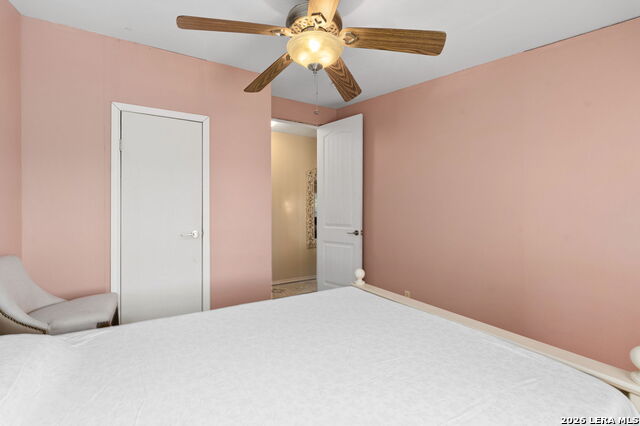 Image 20 of 39 For 397 Ridgeview