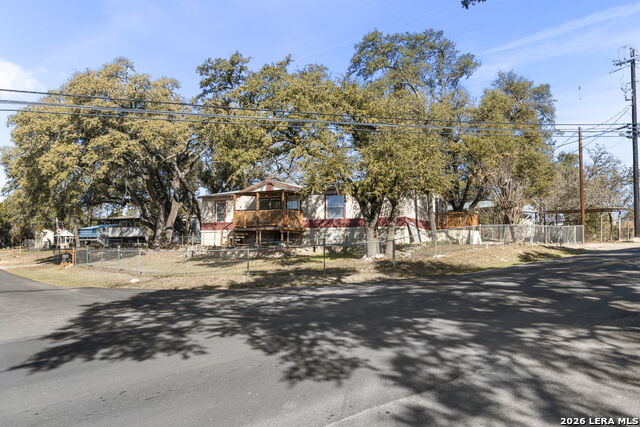 Image 35 of 39 For 397 Ridgeview