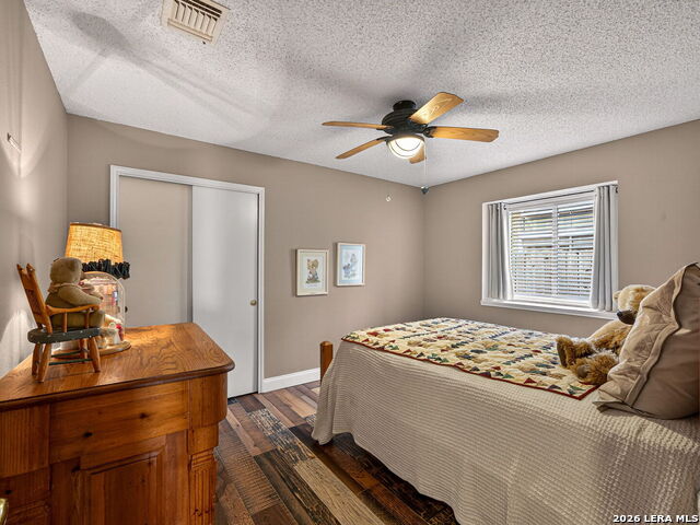 Listing photo id 17 for 13723 Cedar Canyon