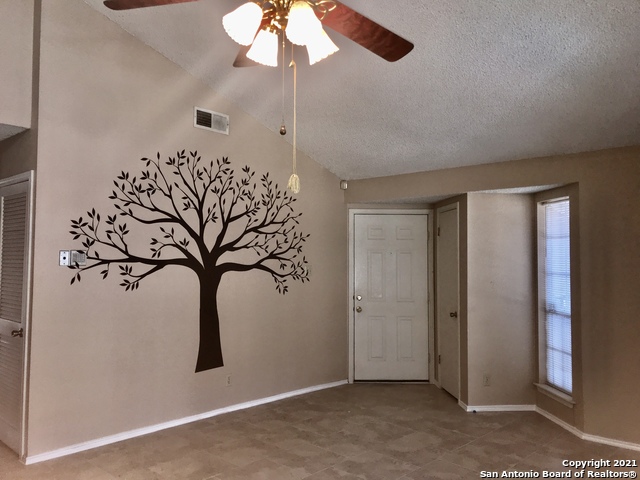 Image 6 of 15 For 2101 Ledge View St