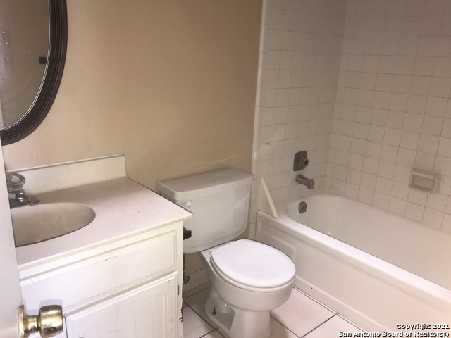 Image 9 of 15 For 2101 Ledge View St