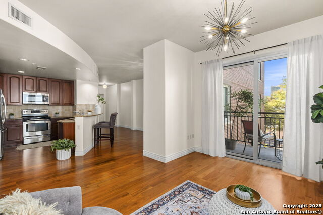 Image 8 of 29 For 215 Center St  203