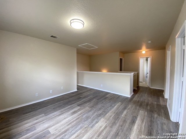 Image 18 of 36 For 4938 Corian Springs Dr