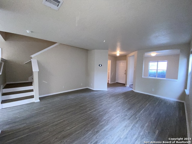 Image 4 of 36 For 4938 Corian Springs Dr