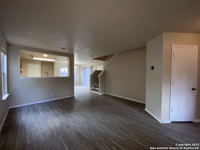 Image 6 of 36 For 4938 Corian Springs Dr