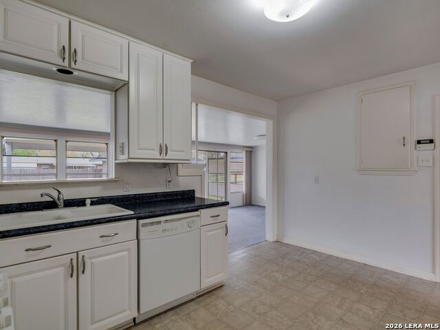 Image 16 of 25 For 4630 Seabreeze Drive