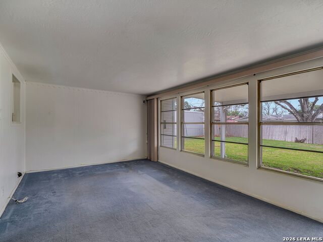 Image 17 of 25 For 4630 Seabreeze Drive