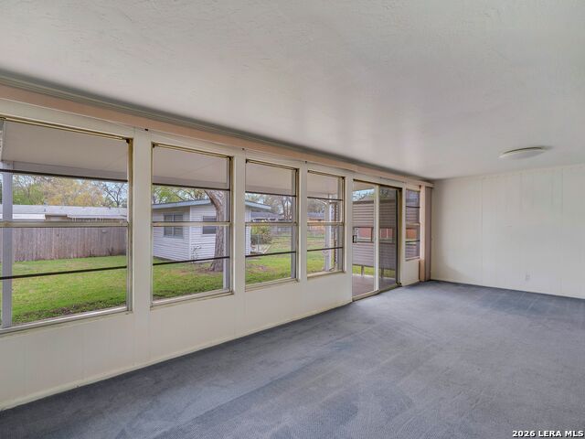 Image 18 of 25 For 4630 Seabreeze Drive