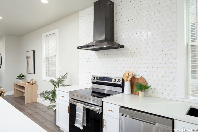 Image 10 of 29 For 423 Mesquite St N