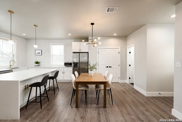 Image 12 of 29 For 423 Mesquite St N