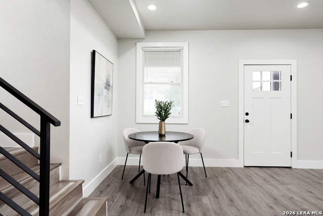 Image 13 of 29 For 423 Mesquite St N