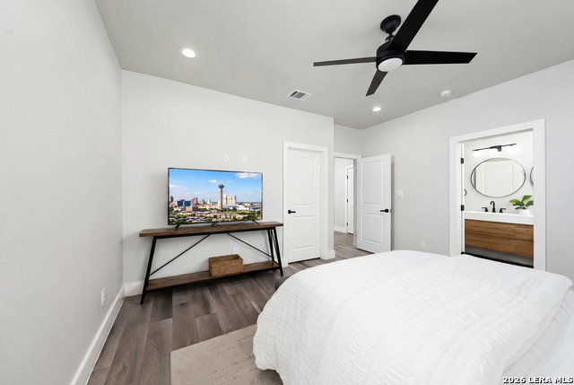 Image 15 of 29 For 423 Mesquite St N