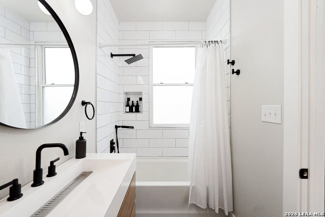 Image 17 of 29 For 423 Mesquite St N