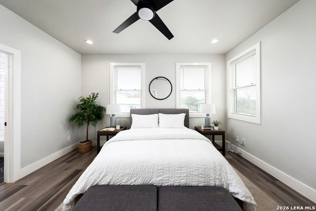 Image 19 of 29 For 423 Mesquite St N