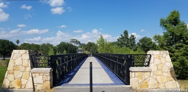 Listing photo id 19 for 1539 Woodlawn Ave W 2