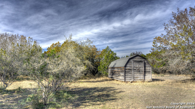 Image 11 of 47 For 22 Squirrel Bend
