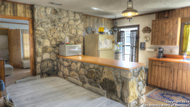 Image 25 of 47 For 22 Squirrel Bend