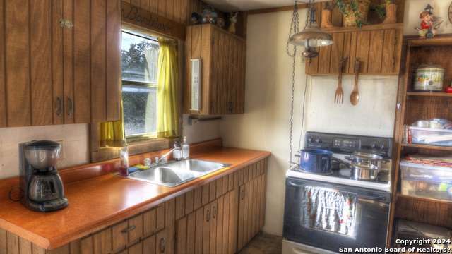 Image 27 of 47 For 22 Squirrel Bend